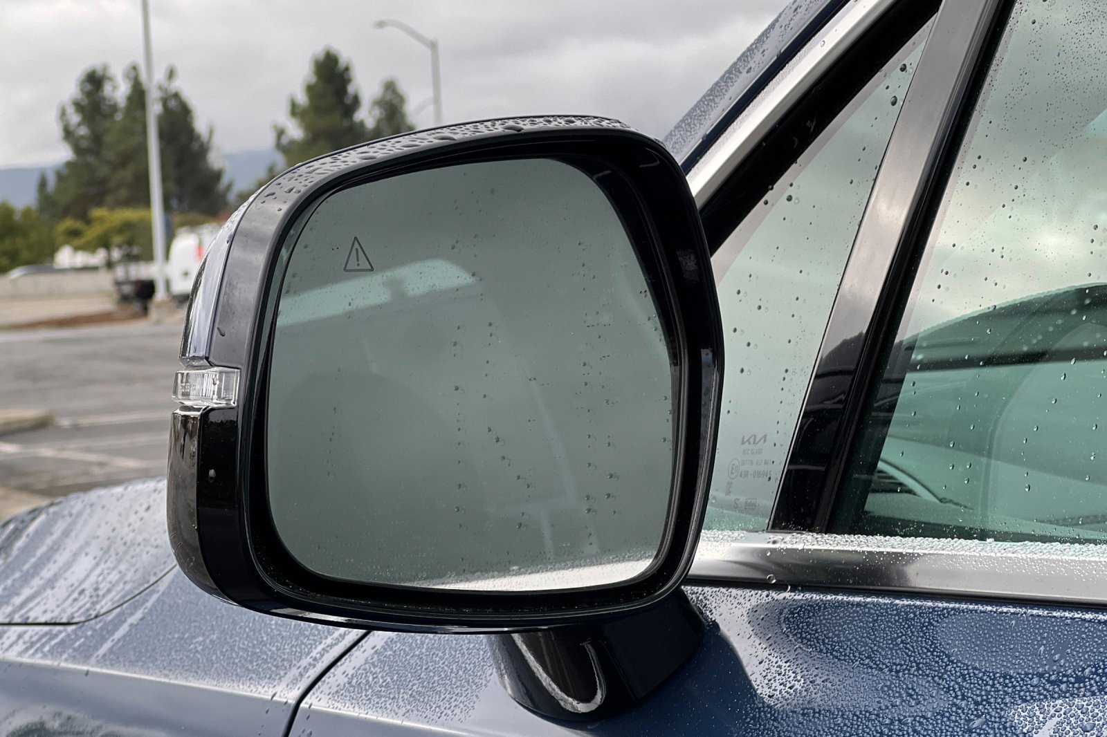 Certified 2025 Kia Sorento S image 57