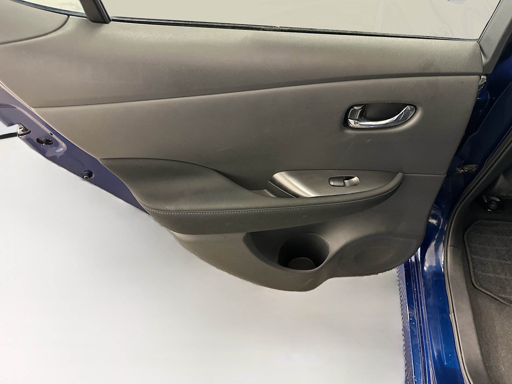 Used 2024 Nissan Leaf S FWD image 26
