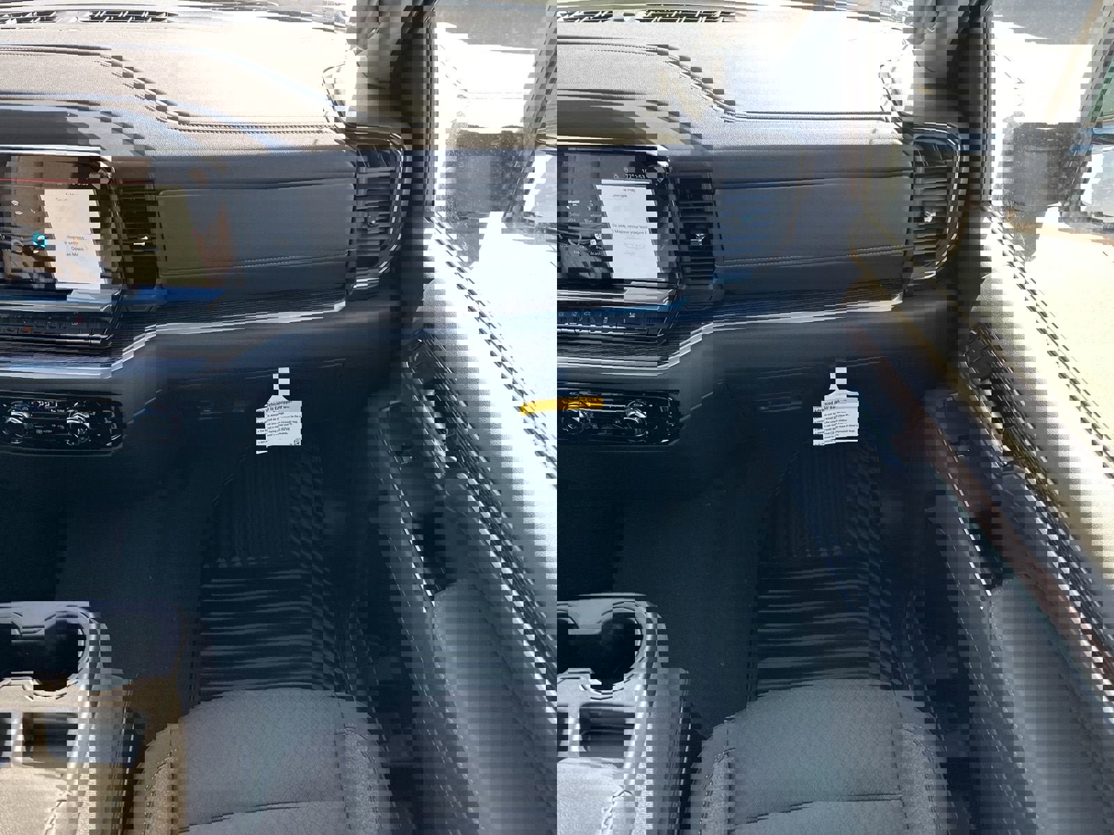 New 2025 GMC Sierra 2500 SLE w/ SLE Value Package; image 31