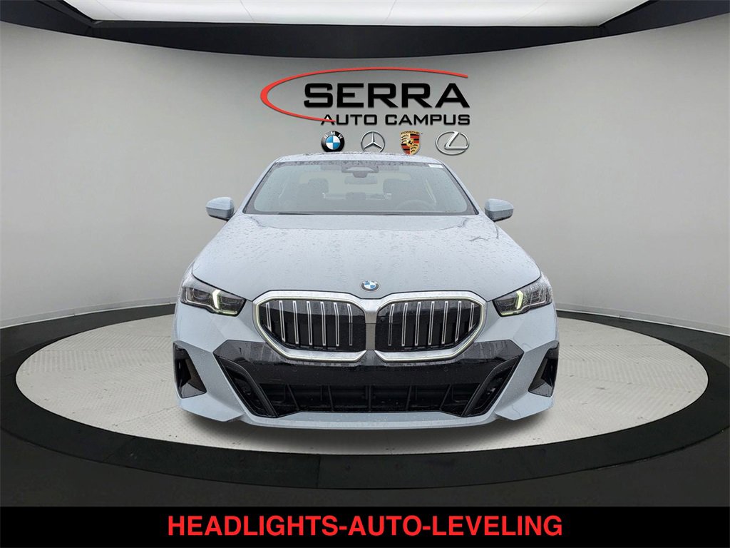 New 2026 BMW 530i xDrive w/ M Sport Package image 8