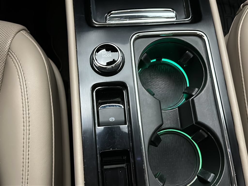 Used 2021 Lincoln Corsair AWD w/ Sport Package image 34