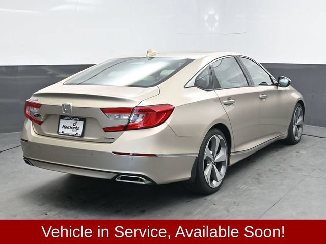 Used 2018 Honda Accord Touring image 7