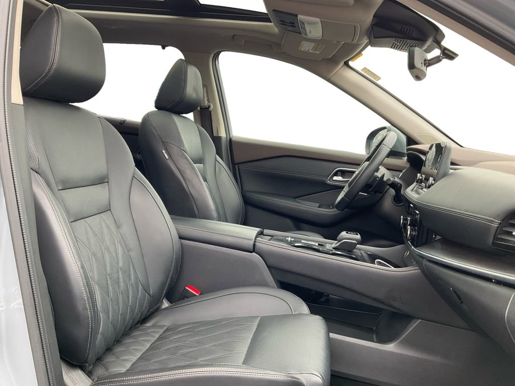 Used 2023 Nissan Rogue Platinum w/ Platinum Premium Package image 25