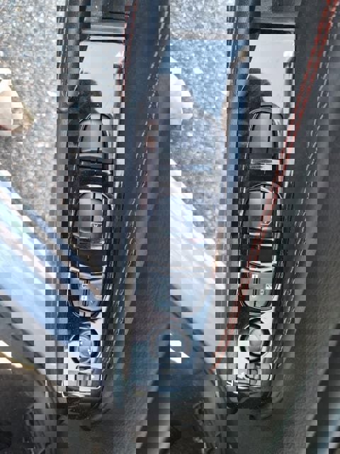 Used 2023 Nissan Altima 2.5 SR AWD/4WD image 12