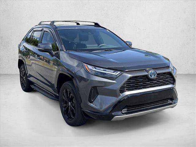 Used 2022 Toyota RAV4 SE w/ Convenience Package AWD/4WD image 3