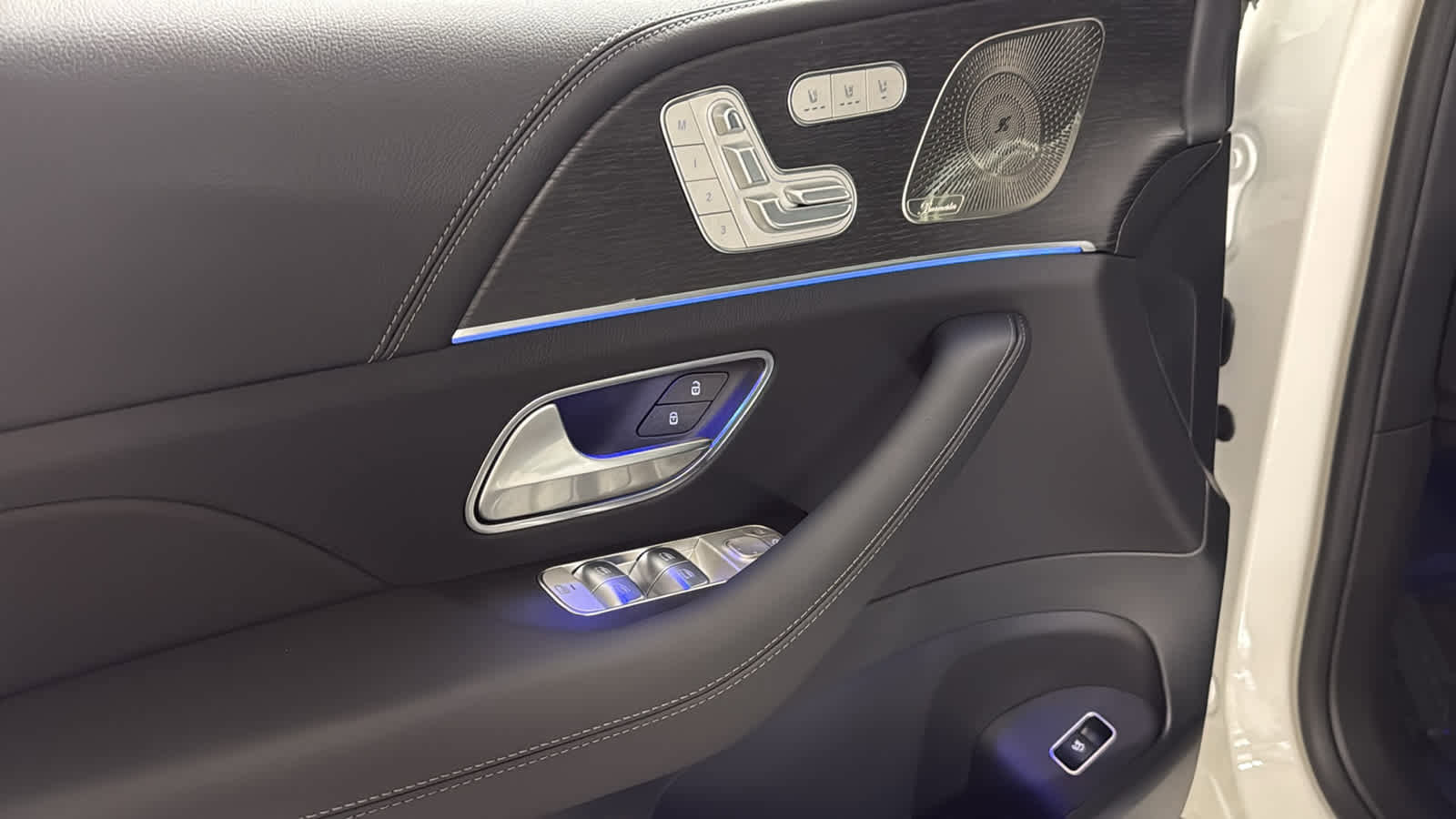 New 2026 Mercedes-Benz GLE 53 AMG 4MATIC Coupe image 14