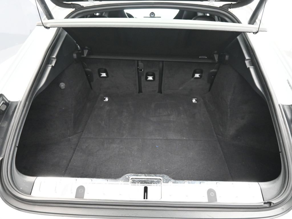 Certified 2023 Porsche Panamera Platinum Edition image 27