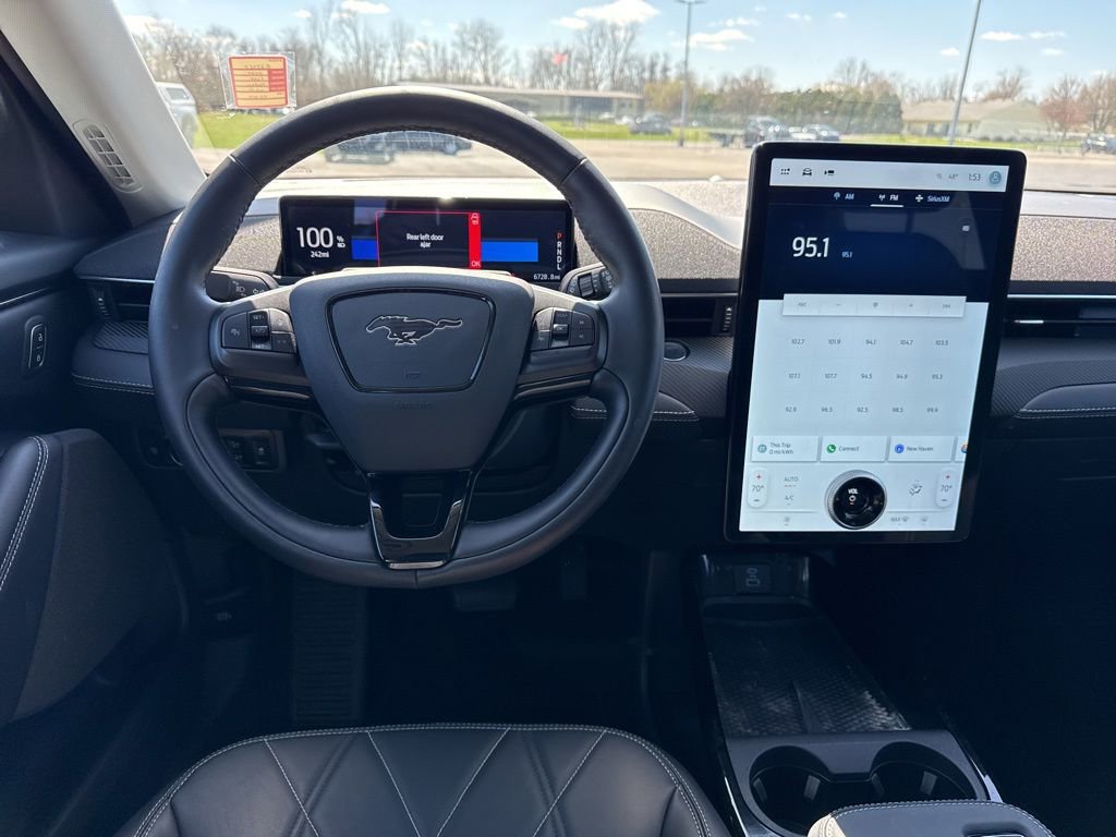 Used 2024 Ford Mustang Mach-E Select image 9