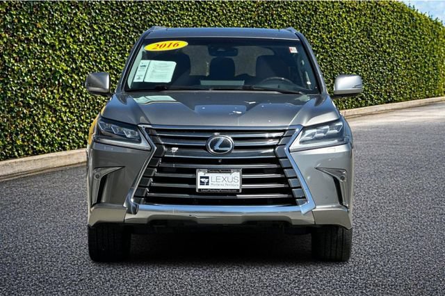 Used 2016 Lexus LX 570 4WD w/ Luxury Package image 9