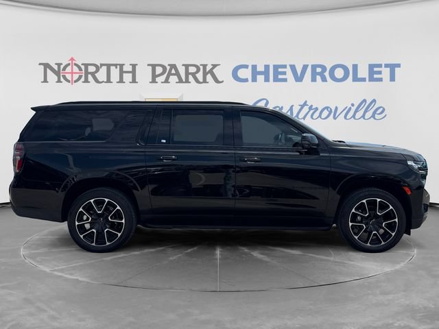 Certified 2024 Chevrolet Suburban RST w/ Luxury Package RWD image 2