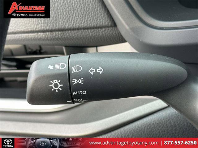 Certified 2025 Toyota Grand Highlander FWD image 27