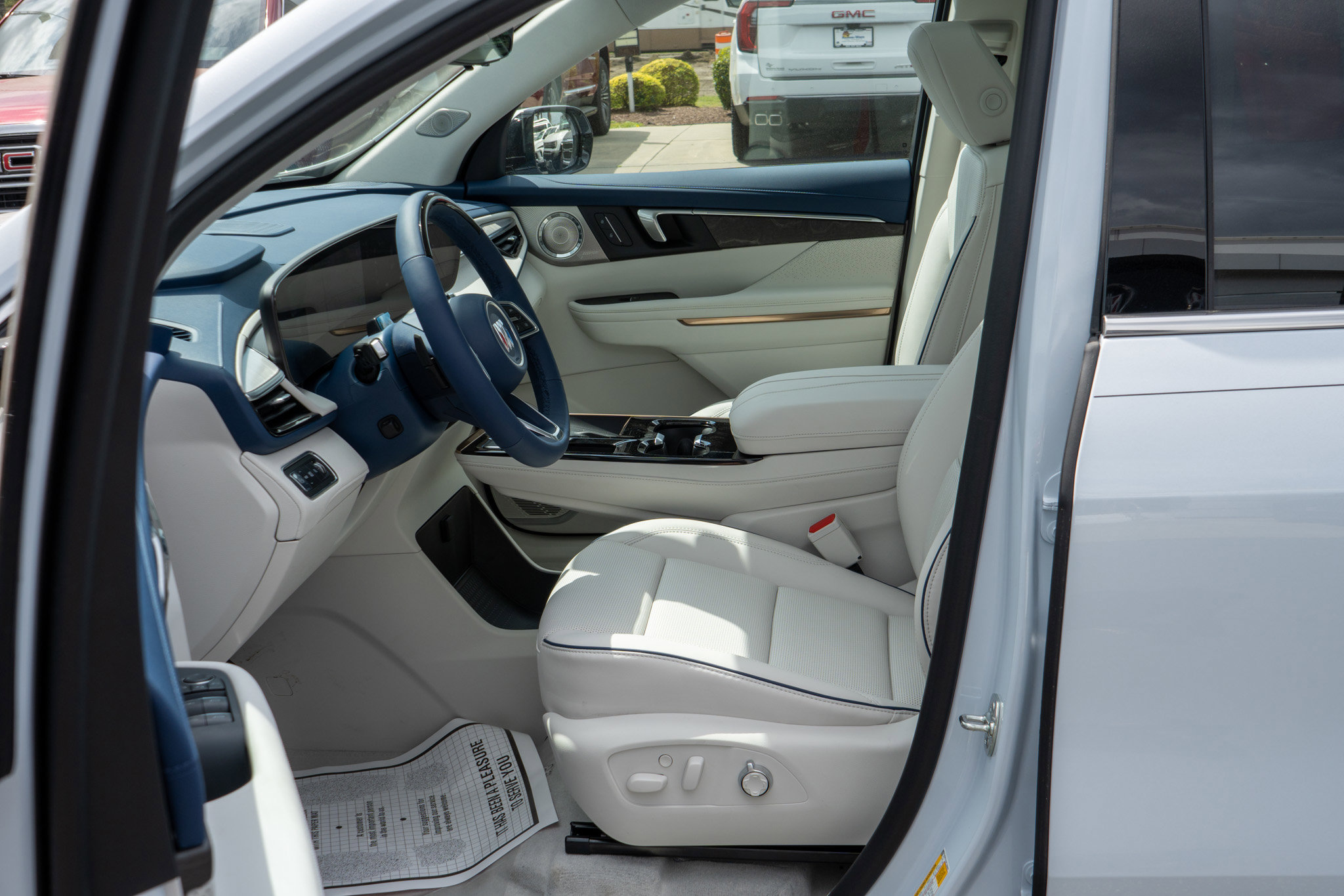 New 2026 Buick Enclave Avenir w/ Super Cruise Package image 19