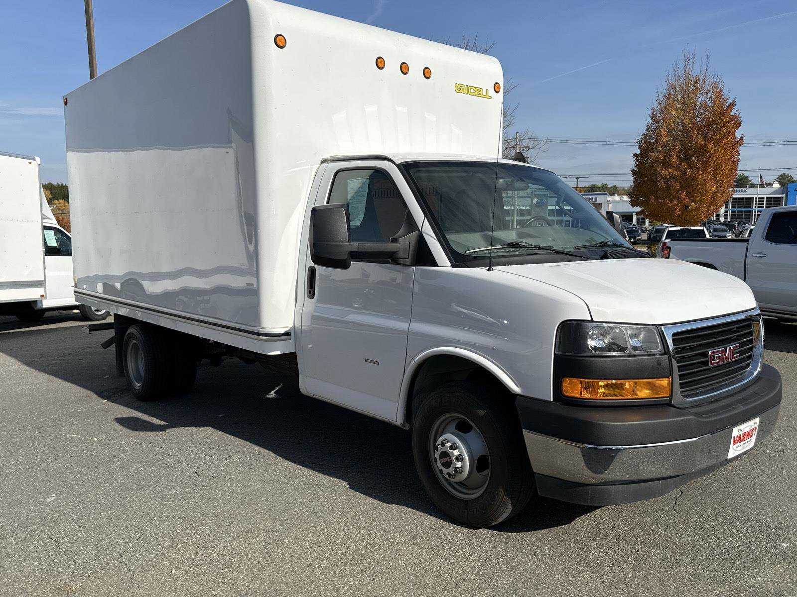 Used 2022 GMC Savana 3500 w/ Power Convenience Package image 4