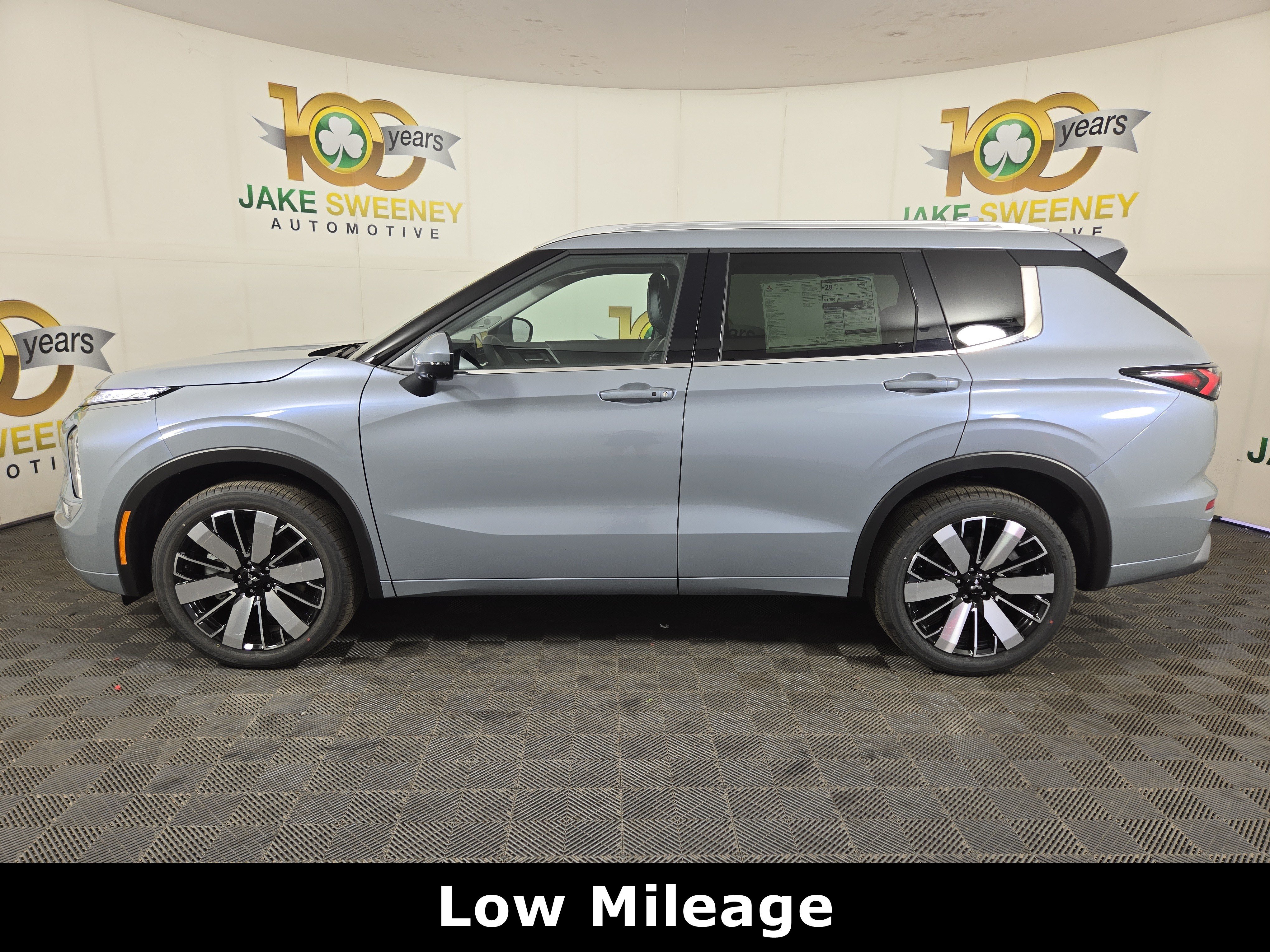New 2026 Mitsubishi Outlander SEL FWD image 4