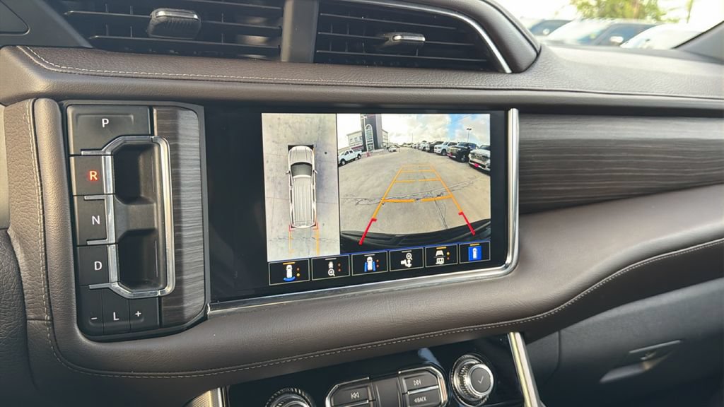 Used 2022 GMC Yukon XL Denali w/ Denali Premium Package RWD image 23