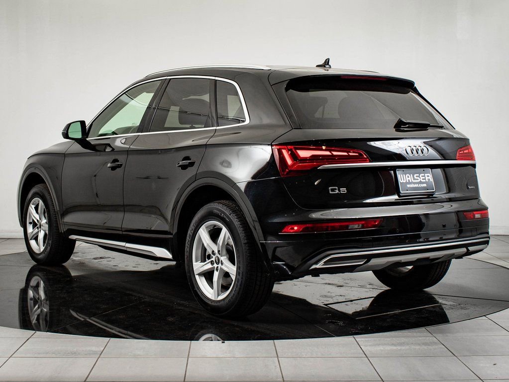 Used 2023 Audi Q5 2.0T Premium w/ Convenience Package image 6