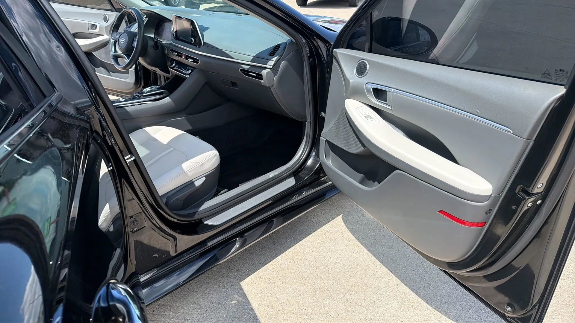 Used 2022 Hyundai Sonata SEL w/ Convenience Package FWD image 52