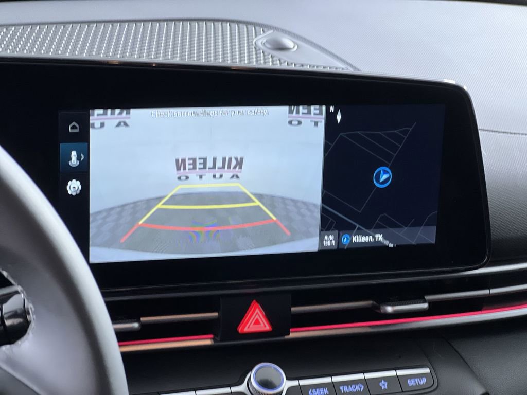 Used 2025 Hyundai Elantra SEL image 19