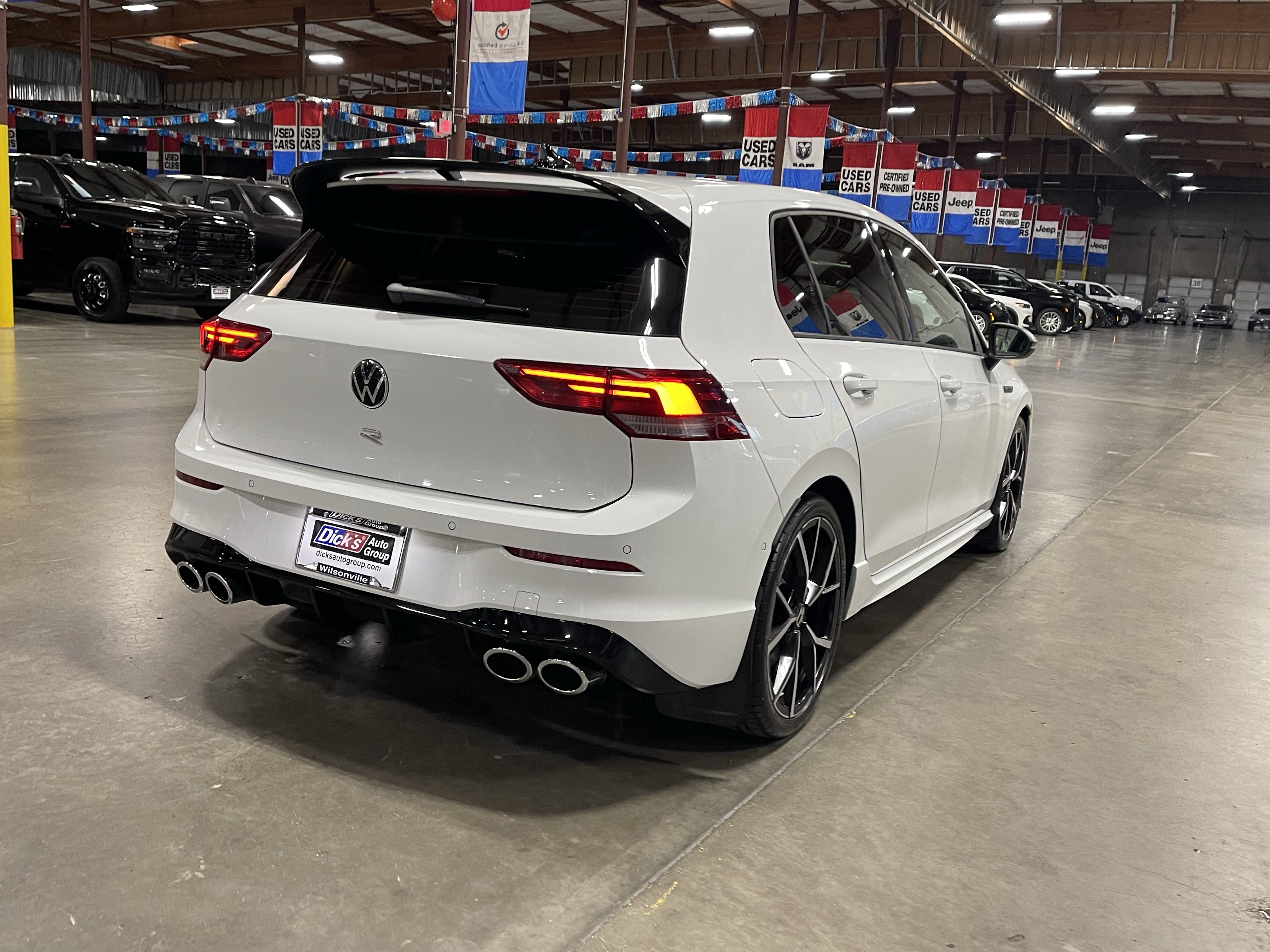 Used 2024 Volkswagen Golf R AWD/4WD image 5