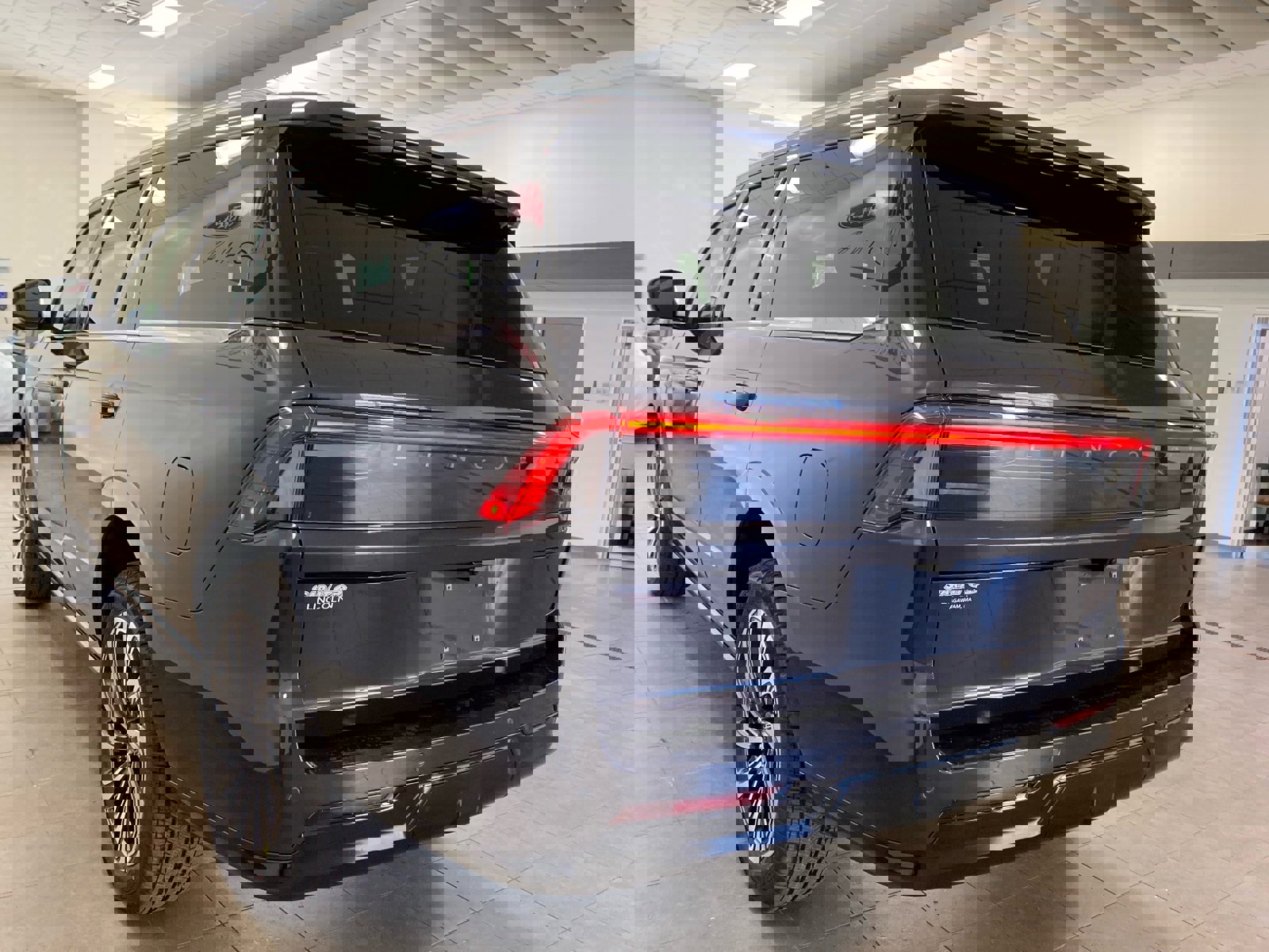 New 2025 Lincoln Navigator Black Label image 5