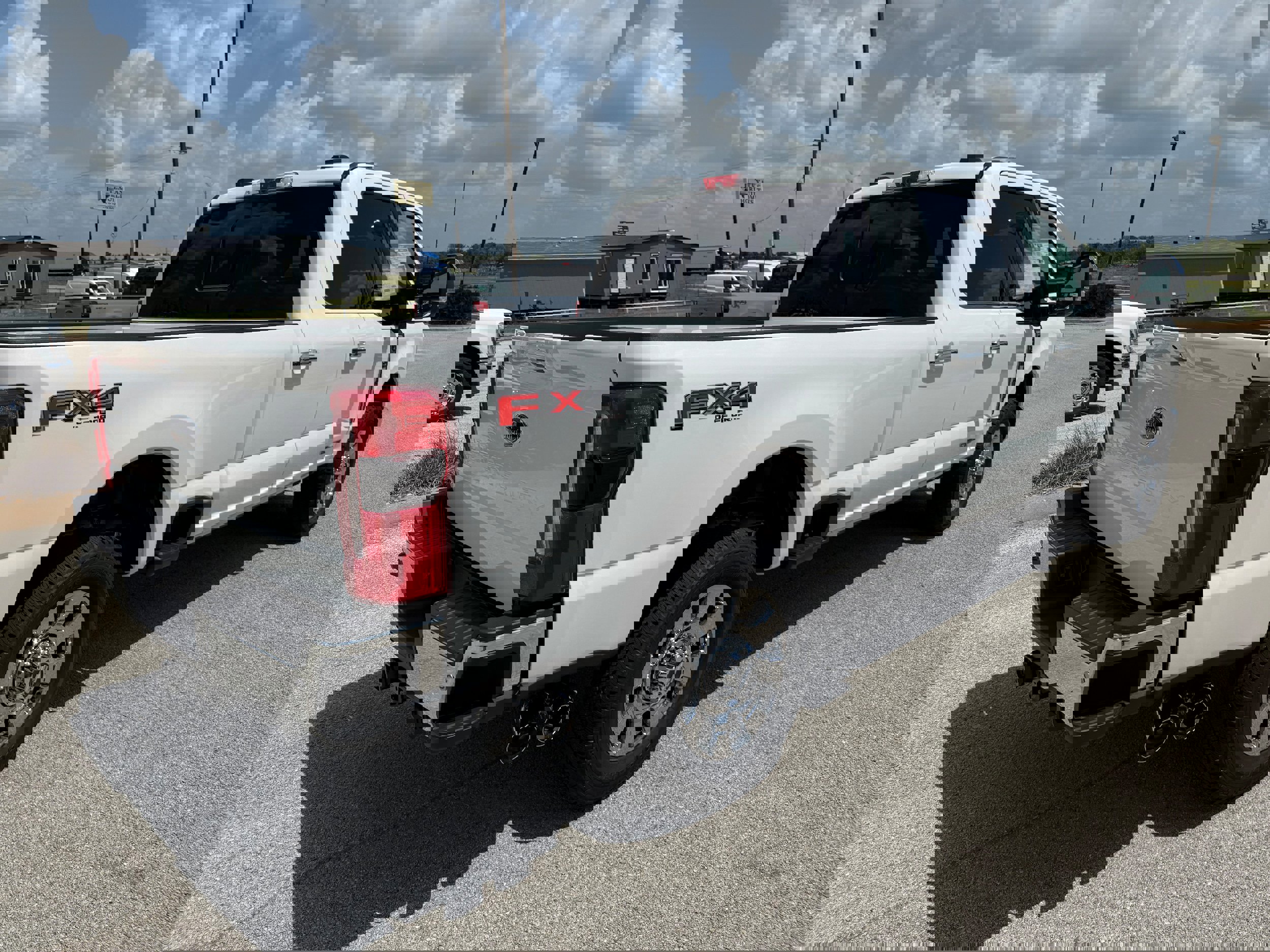 New 2025 Ford F350 Lariat w/ Lariat Ultimate Package image 5