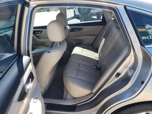 Used 2013 Nissan Altima 3.5 SL w/ Technology Pkg image 21
