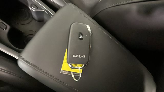 Used 2024 Kia Niro Wind w/ Wind Preserve Package FWD image 21