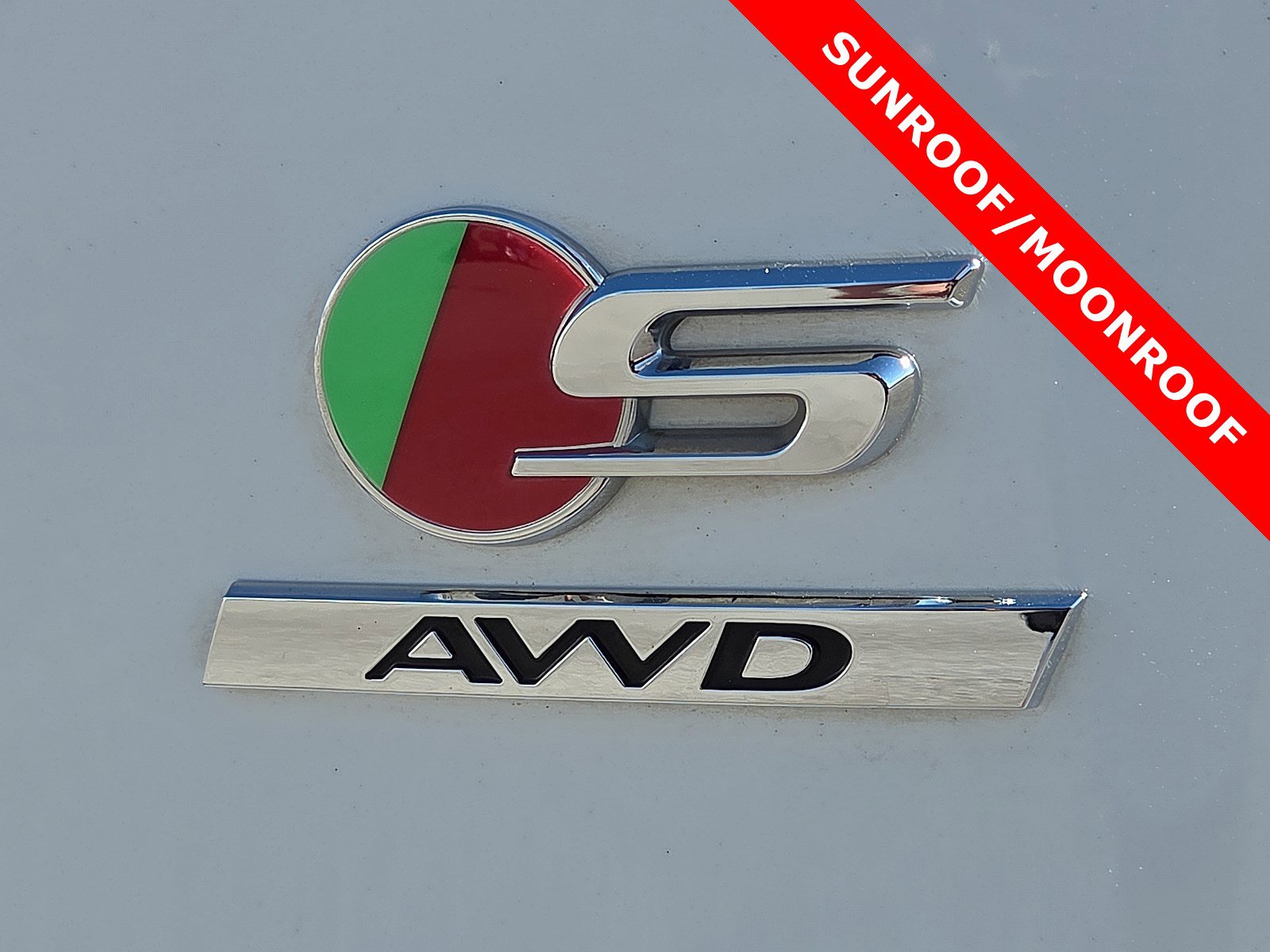 Used 2017 Jaguar F-PACE S image 8