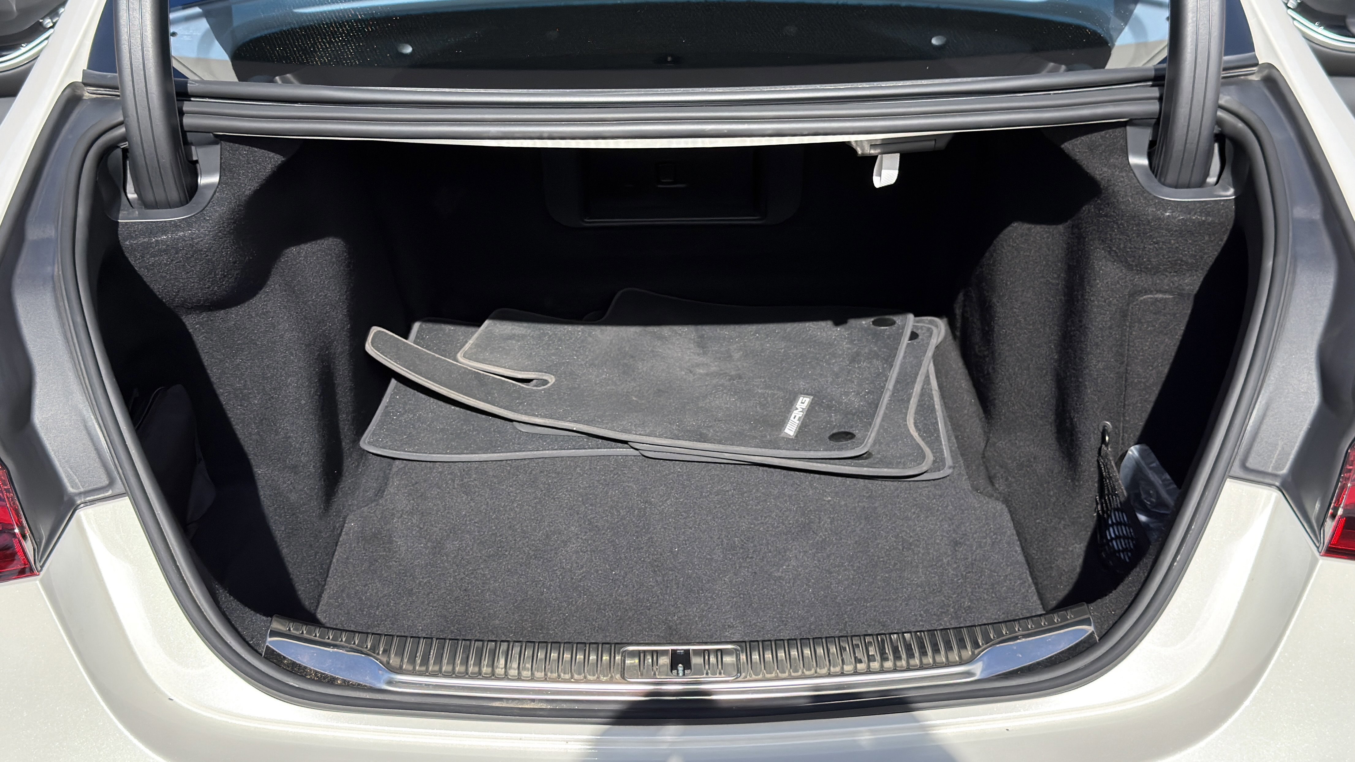 Used 2022 Mercedes-Benz S 500 S 500 w/ AMG Line Package image 37