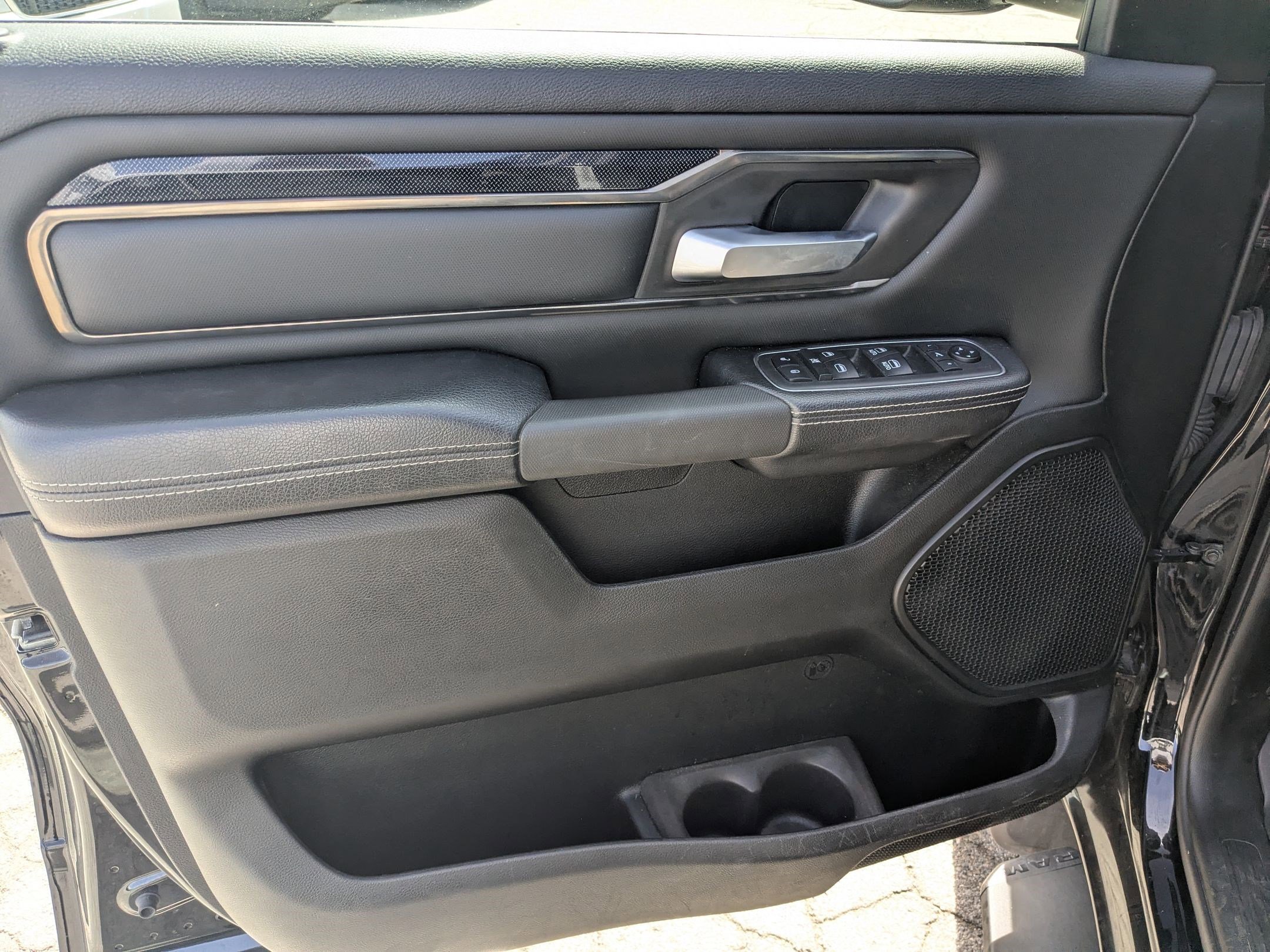 Used 2019 RAM 1500 Sport w/ Level 2 Equipment Group image 15