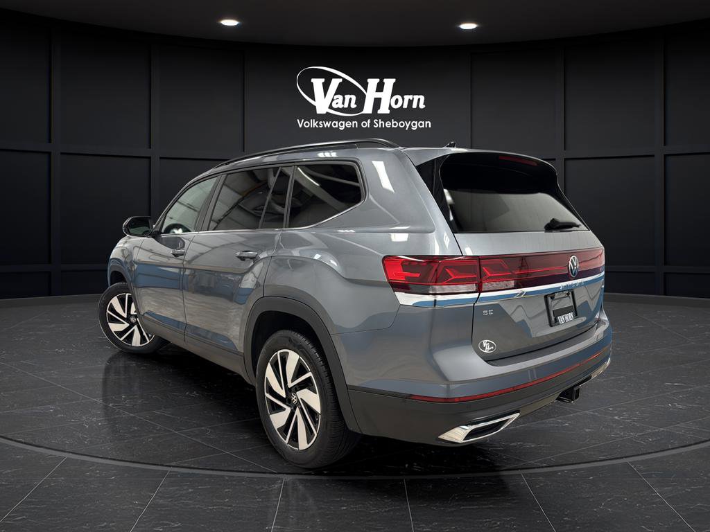 Used 2025 Volkswagen Atlas SE image 6