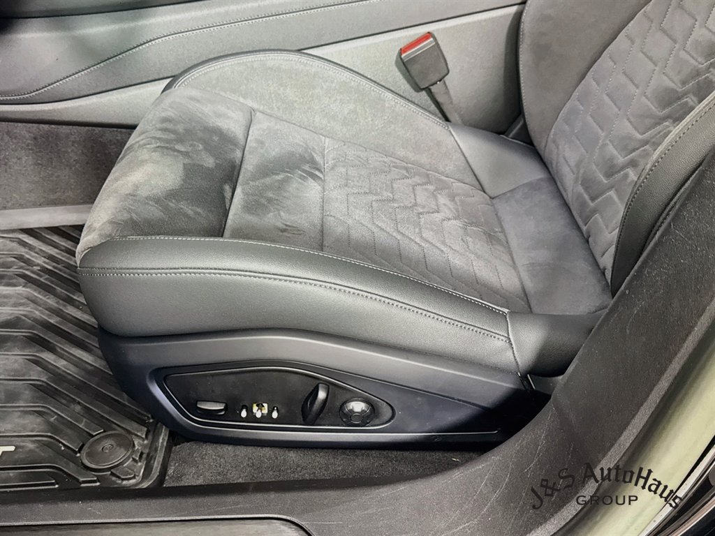 Used 2023 Audi e-tron GT Premium Plus AWD/4WD image 26