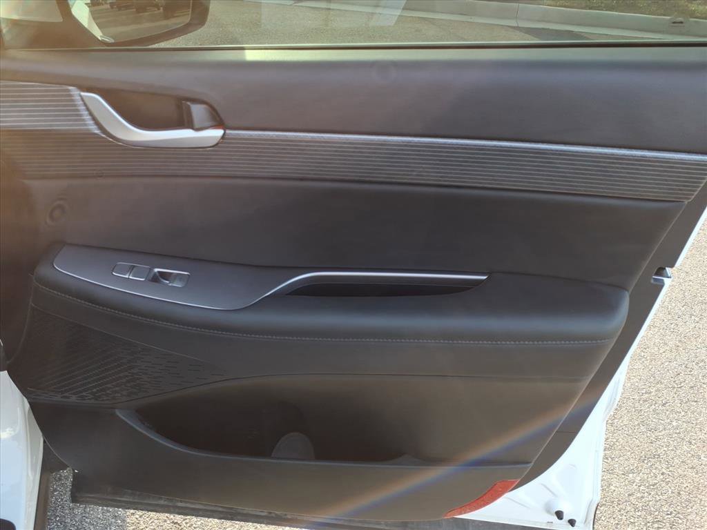 Used 2024 Hyundai Palisade Limited image 16