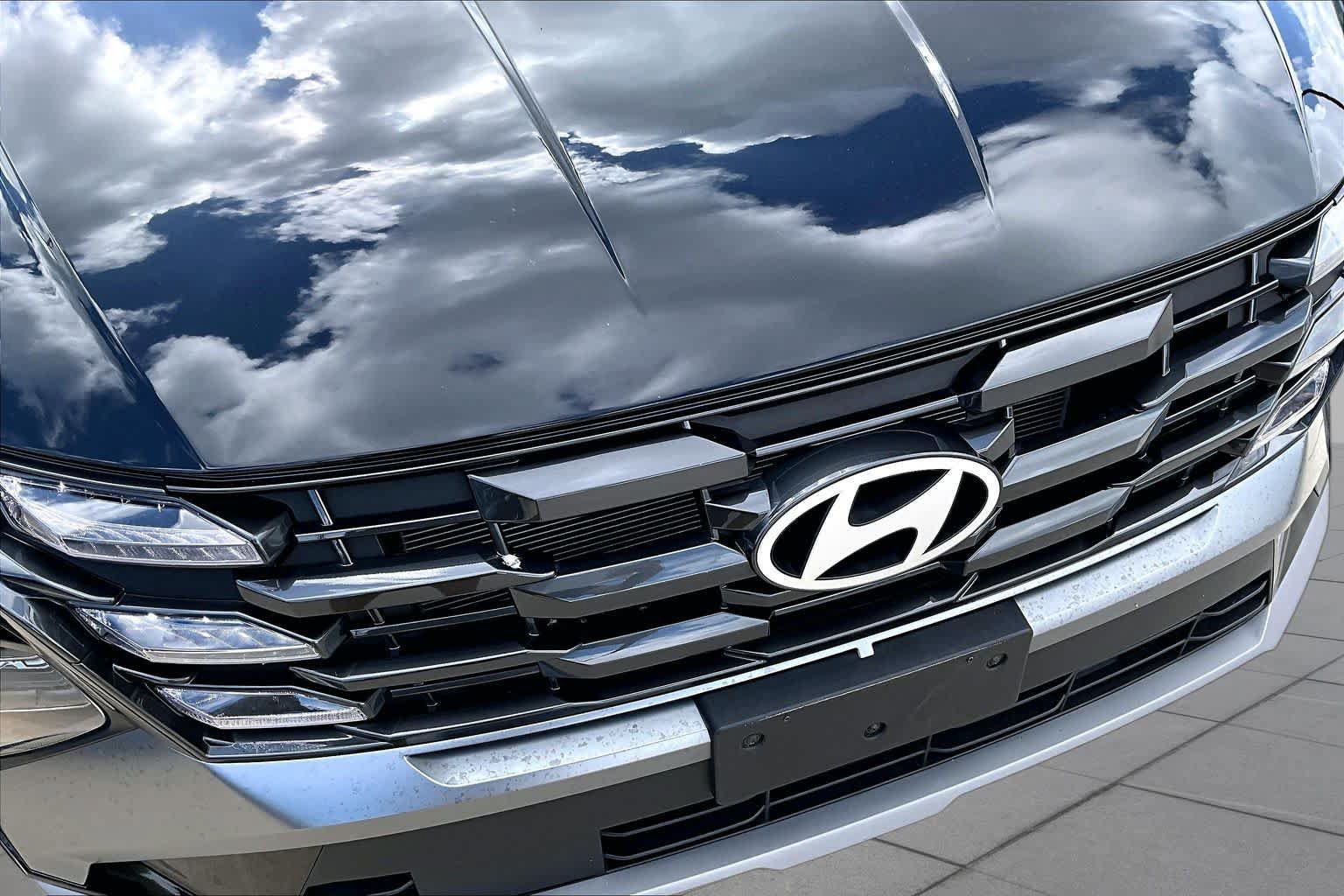 Certified 2025 Hyundai Tucson SEL FWD image 28