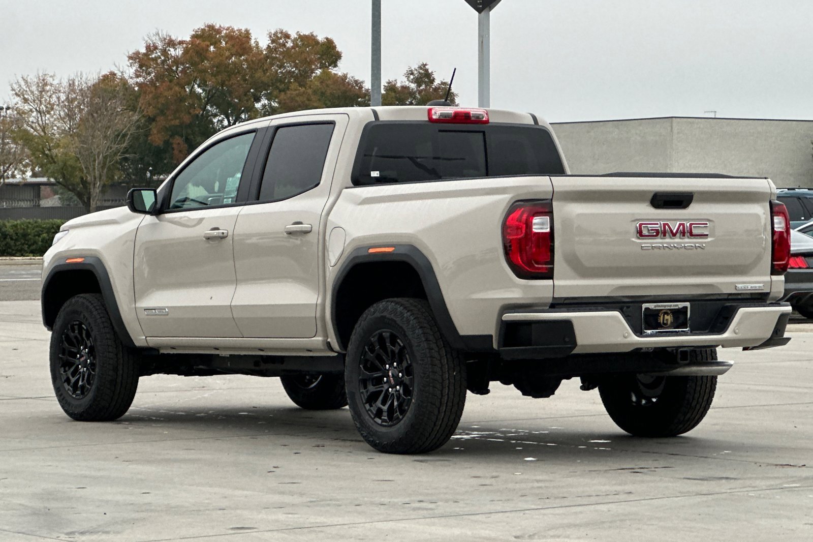 New 2026 GMC Canyon Elevation image 4