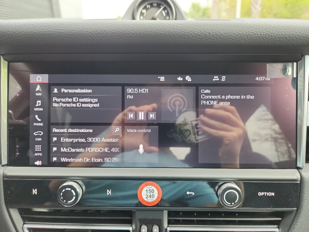 New 2025 Porsche Macan image 27