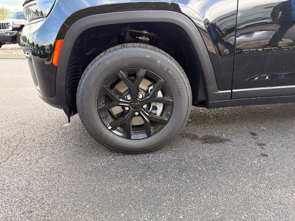 New 2026 Jeep Grand Cherokee L 4WD image 11