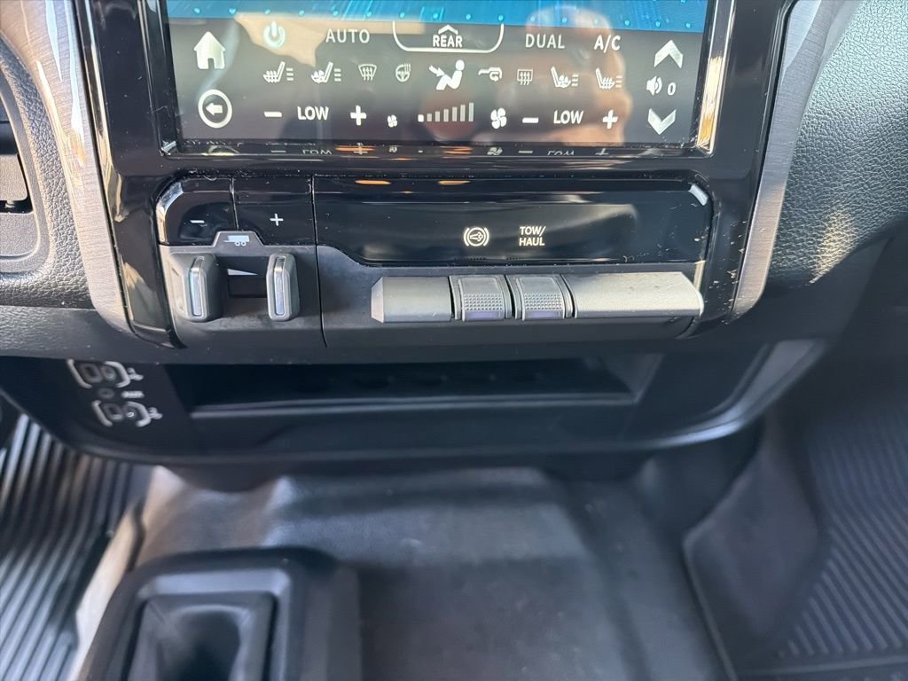 Used 2021 RAM 2500 Tradesman w/ Chrome Appearance Group image 26