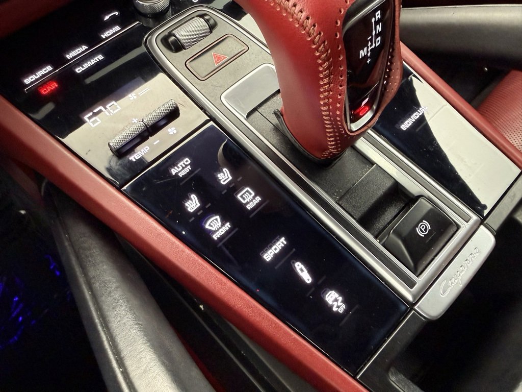 Used 2019 Porsche Cayenne S image 33