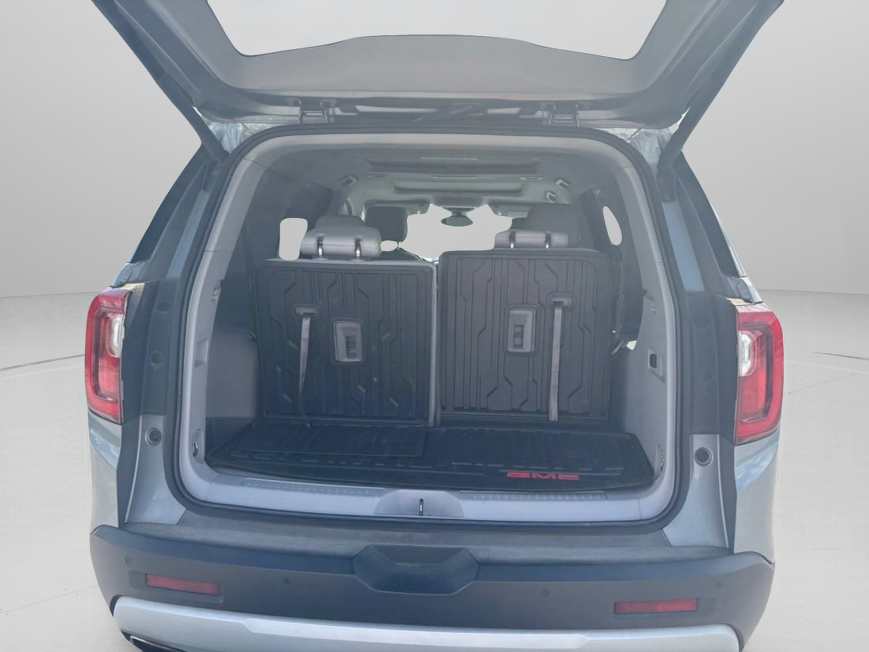Used 2023 GMC Acadia SLT w/ Preferred Package FWD image 11