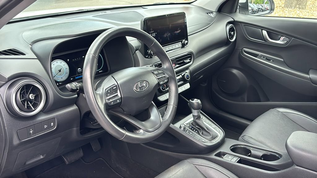 Used 2022 Hyundai Kona Limited AWD/4WD image 22