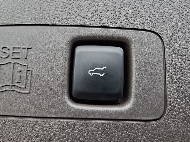 Used 2021 Lincoln Corsair AWD w/ Premium Package image 31