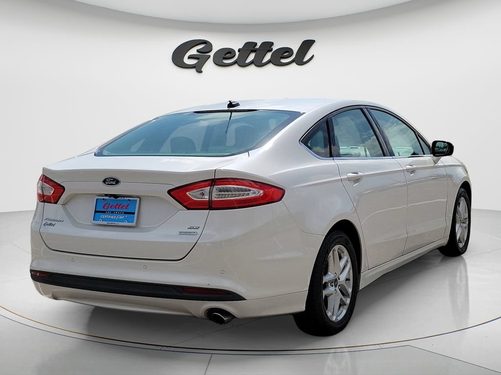 Used 2014 Ford Fusion SE FWD image 5