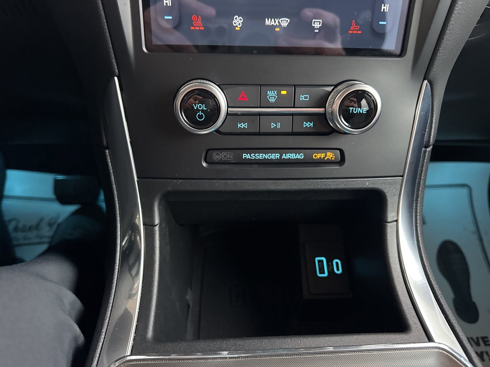 Certified 2024 Ford Edge Titanium w/ Equipment Group 301A image 33