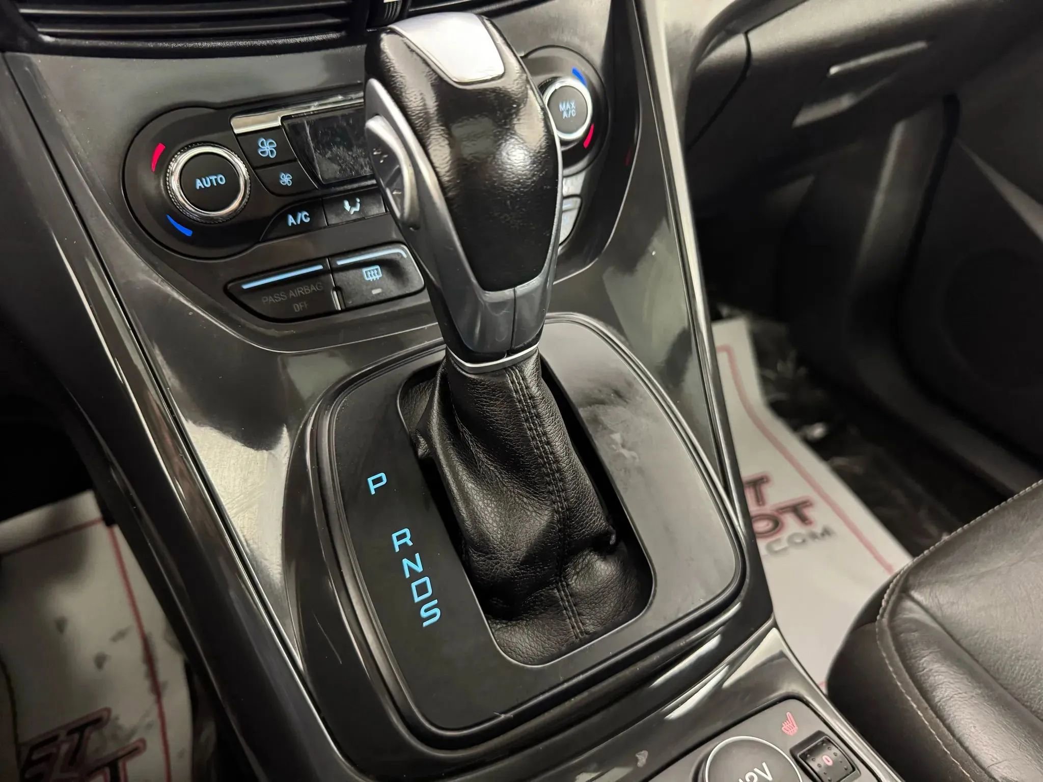 Used 2014 Ford Escape Titanium w/ Equipment Group 401A image 22