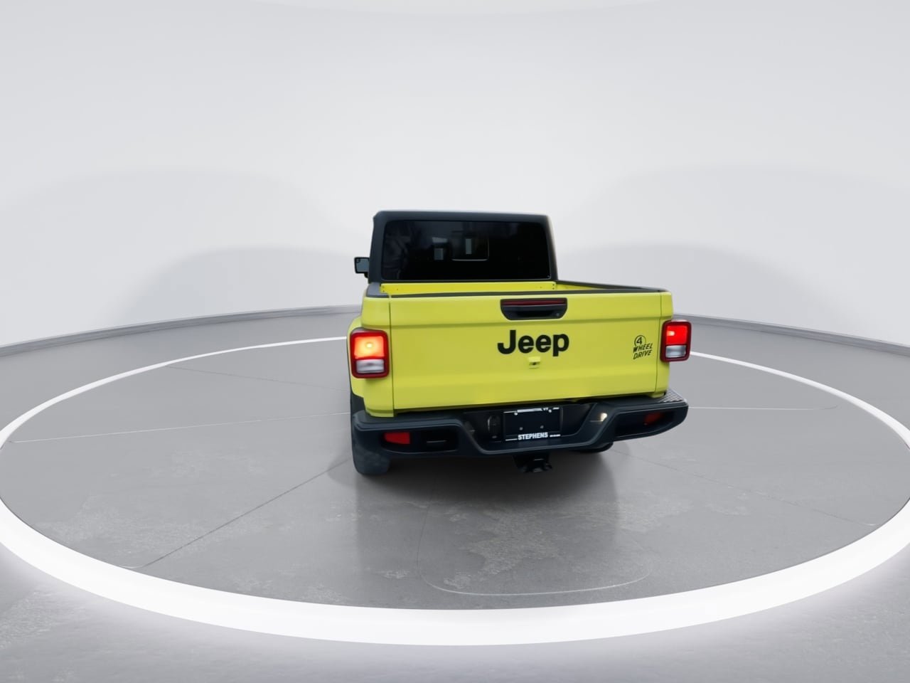 Used 2023 Jeep Gladiator Willys image 16