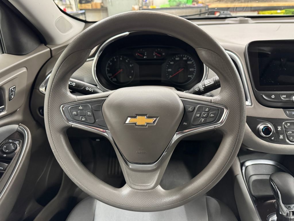 Used 2021 Chevrolet Malibu LT image 19
