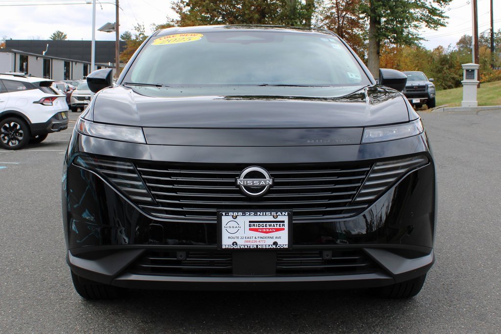 Certified 2025 Nissan Murano SV image 2