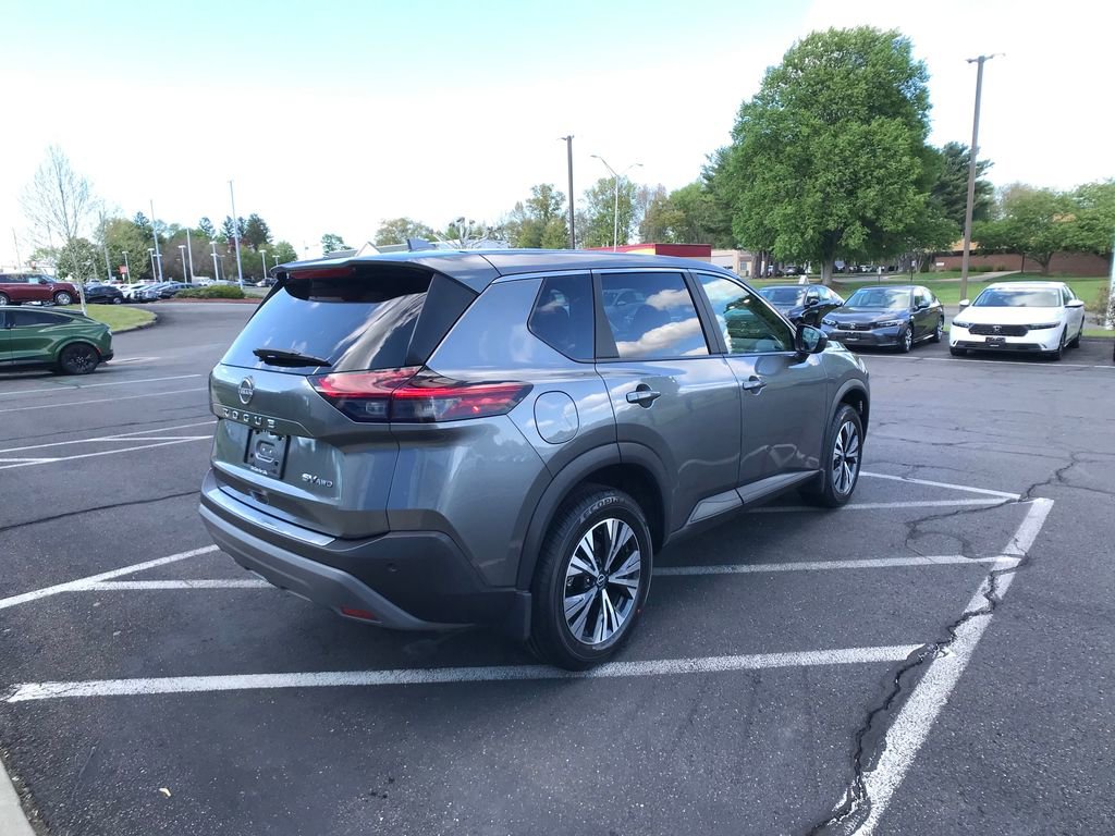 Used 2023 Nissan Rogue SV AWD/4WD image 15