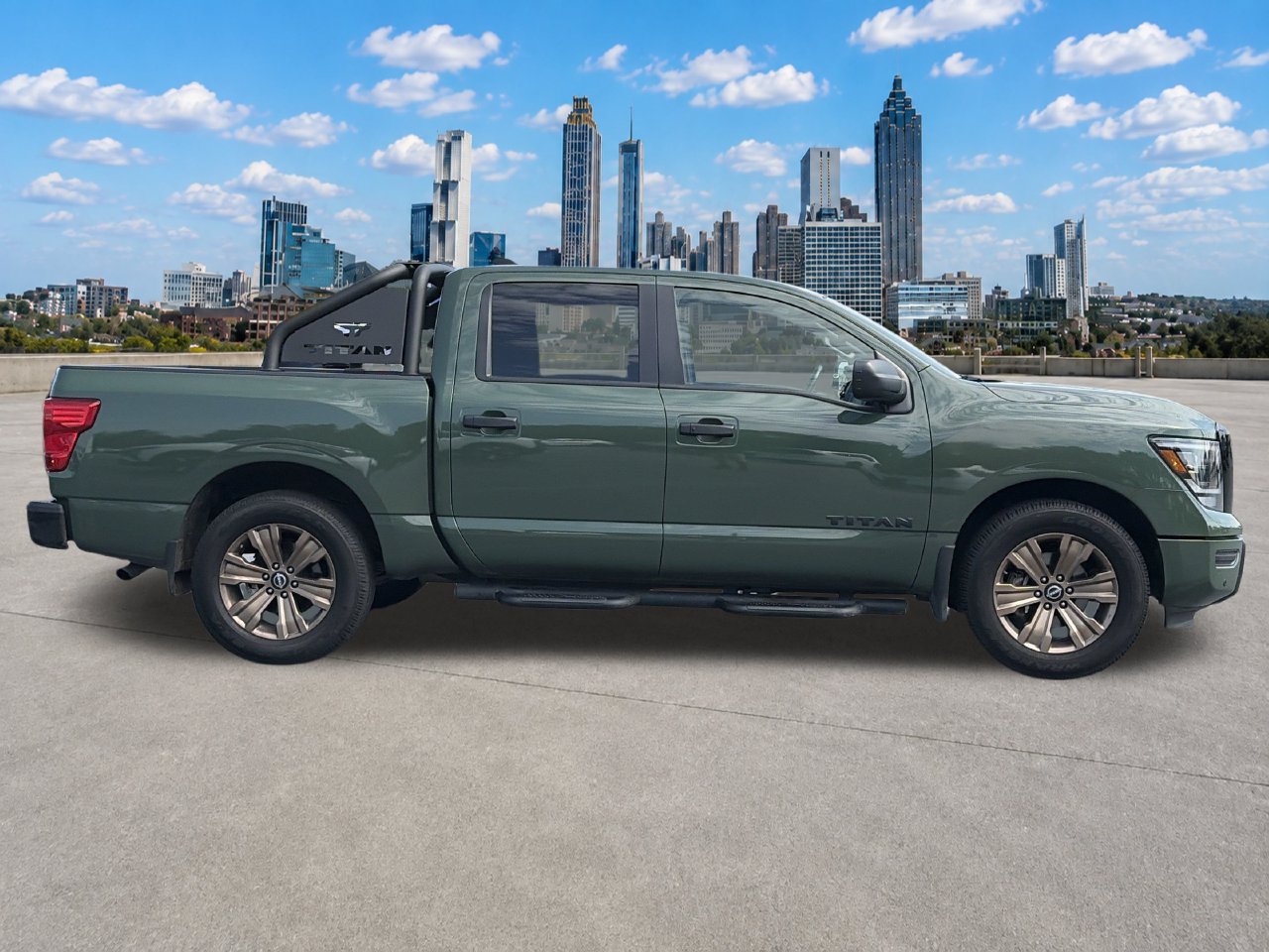 Certified 2024 Nissan Titan SV w/ SV Bronze Edition Package RWD image 6